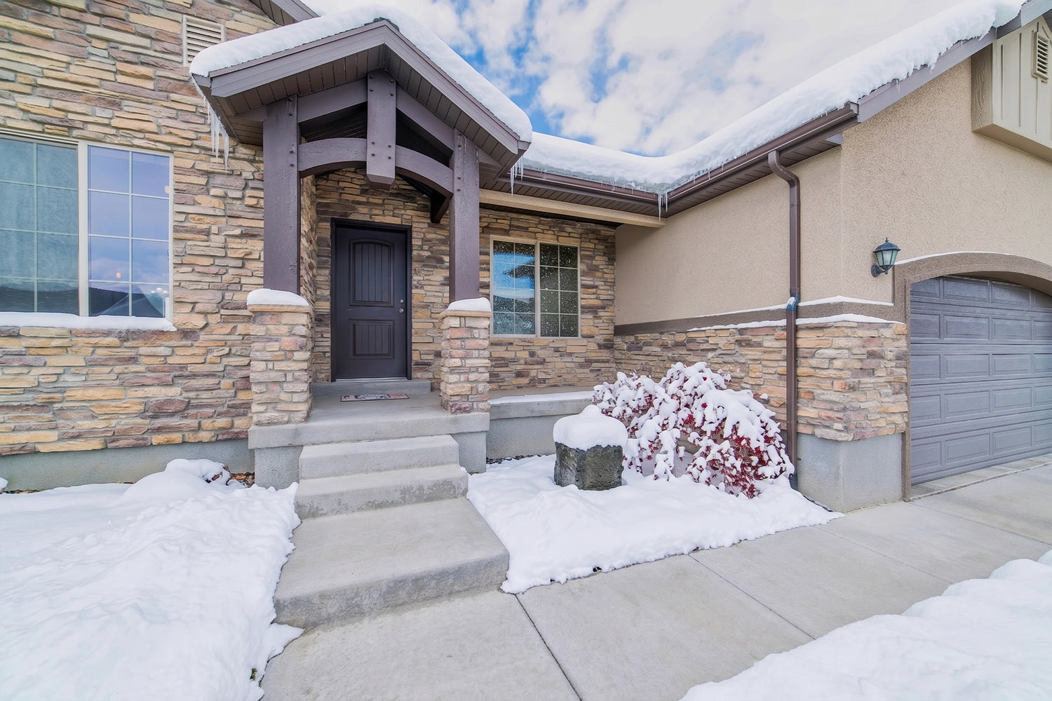 How Heated Concrete Keeps Surfaces Clear of Snow and Ice